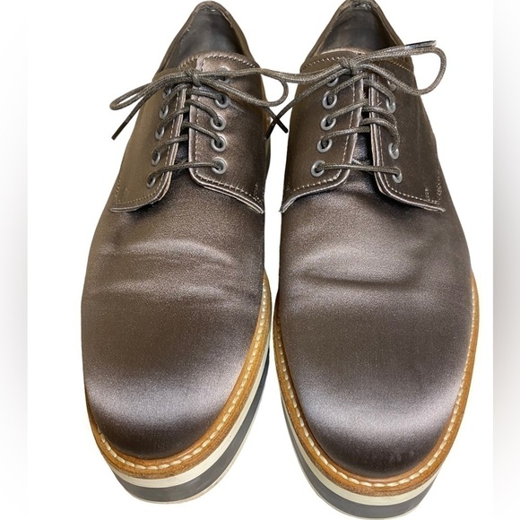 Vince.  Gray Satin Creeper Platform Lace Up Oxford size 8M - Picture 4 of 9